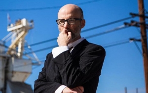 Moby to Auction Off 100 Pieces of Equipment for Charity
