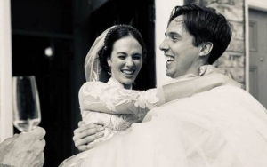 'Downton Abbey' Star Jessica Brown Findlay Gets Married