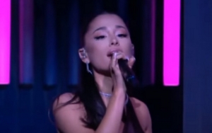 Ariana Grande Flashes Wedding Ring at iHeartRadio Music Awards