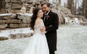 Josh Radnor Marries Girlfriend in 'Snow Bliss' Wedding in New York