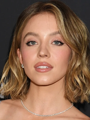 Sydney Sweeney Ripped Apart by Top Hollywood Producer: 'She's Not Pretty, She Can't Act'