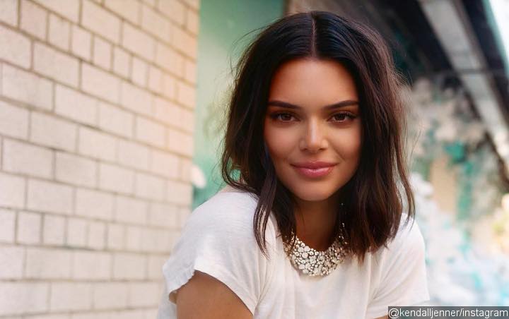 Kendall Jenner Shares Topless Selfie, Covers Nipples With Ice Cream Emojis