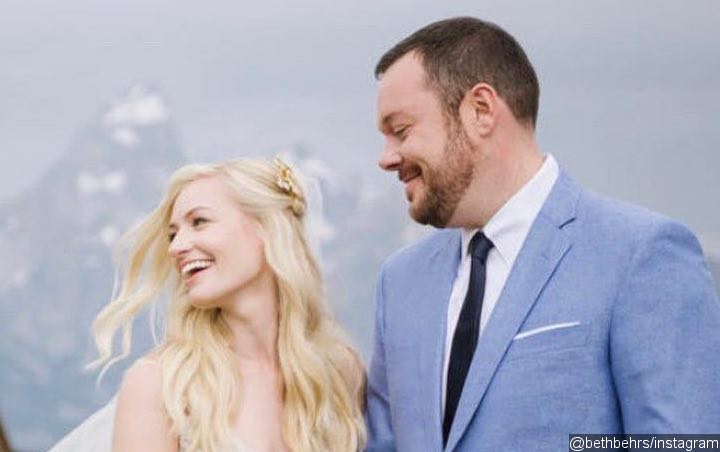'2 Broke Girls' Star Beth Behrs Is Married to Actor Michael Gladis - See Wedding Pic