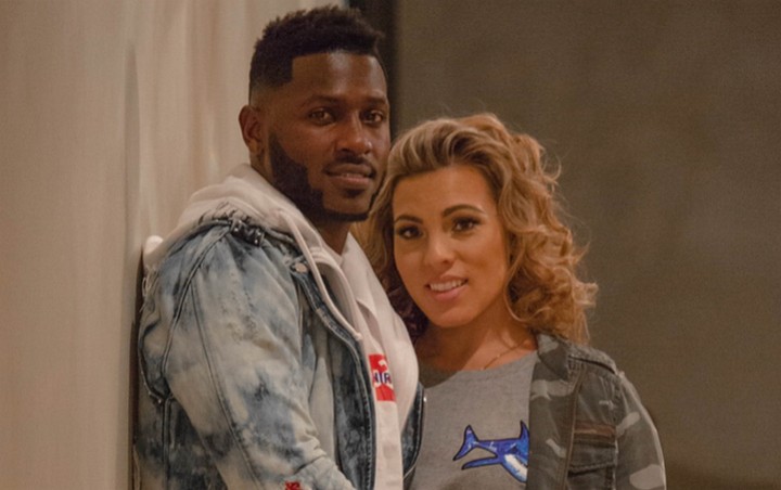 Antonio Brown Furious When His Baby Mama Shows Up at His House With Cops
