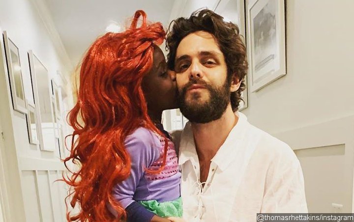 Thomas Rhett Speaks Up as Father of Black Child: We Are All Created by the Same God 