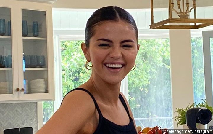 Selena Gomez Says Lupus Makes Her 'Insecure' About Her Body