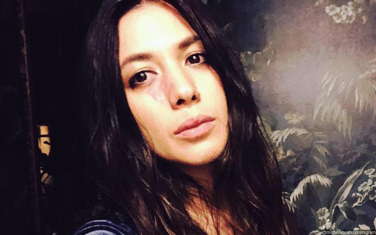Michelle Branch Shuts Down Mom-Shamer Criticizing Her for Breastfeeding at Park