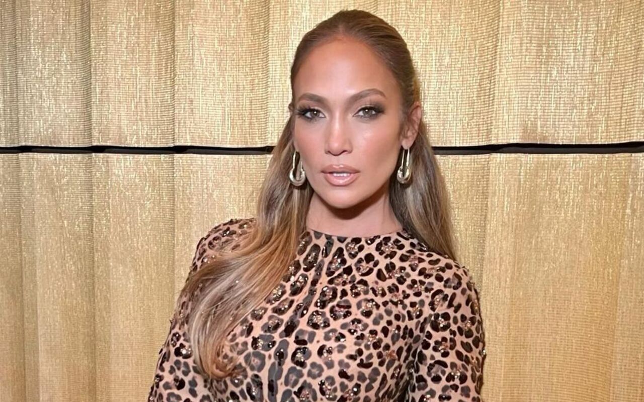 Jennifer Lopez Hopes to Set Example for Her Kids to 'Unapologetically Be Themselves'