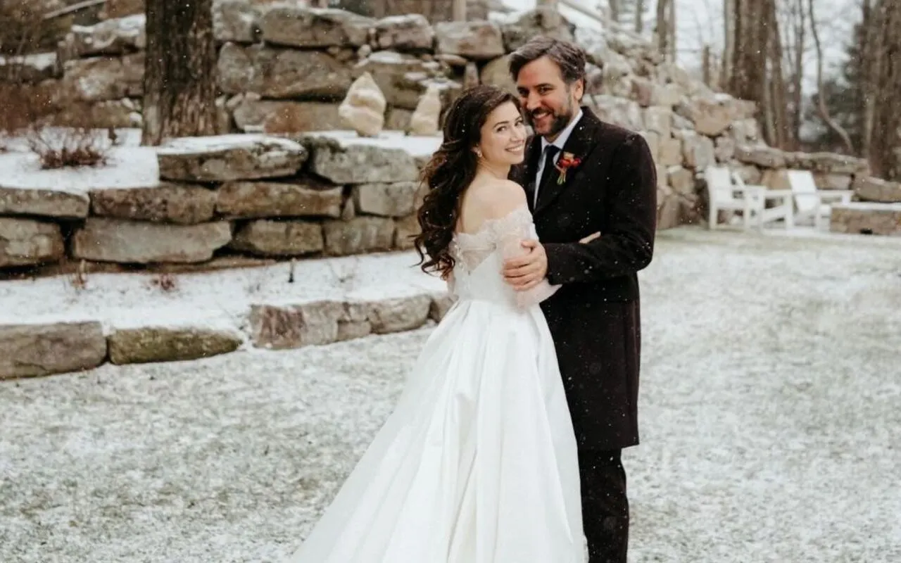 Josh Radnor Marries Girlfriend in 'Snow Bliss' Wedding in New York
