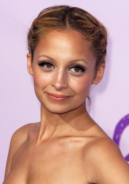 nicole richie brown hair 2010. Nicole Richie Brown Hair. Nicole Richie Officially; Nicole Richie Officially. MacRumorUser. Mar 22, 05:30 PM. God is telling you to ditch that game.