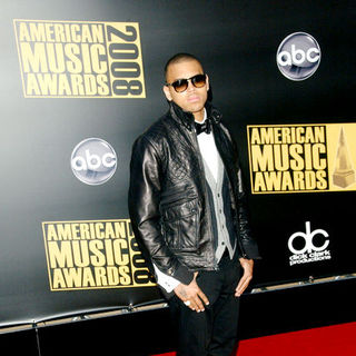 Chris Brown in 2008 American Music Awards - Arrivals