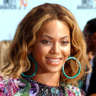 Beyonce Knowles in 2009 BET Awards - Arrivals
