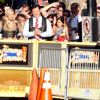 Sienna Miller, Jimmy Kimmel in "G.I. Joe: Rise of Cobra" Los Angeles Premiere - Arrivals