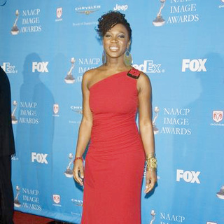 India.Arie in 37th Annual NAACP Image Awards - Red Carpet
