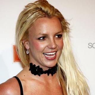 Britney Spears in Scandinavian Style Mansion
