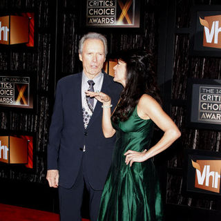 Clint Eastwood, Dina Eastwood in 14th Annual Critics Choice Awards - Arrivals