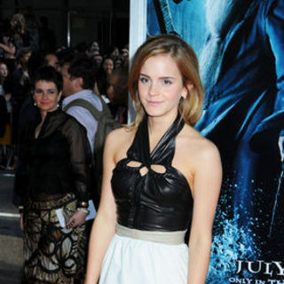 Emma Watson in "Harry Potter and the Half-Blood Prince" New York City Premiere - Arrivals