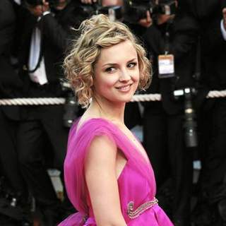 Rachael Leigh Cook in 2008 Cannes Film Festival - "Indiana Jones and the Kingdom of the Crystal Skull" Premiere - Arrival