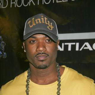 Ray J in 50 Cent Performance - Red Carpet