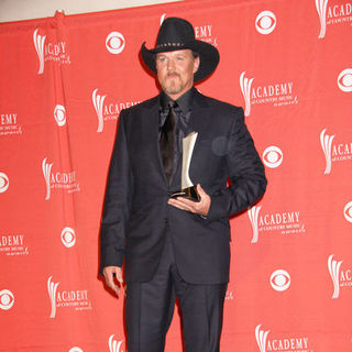 Trace Adkins in 44th Annual Academy Of Country Music Awards - Press Room