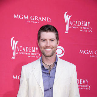 Josh Turner in 44th Annual Academy Of Country Music Awards - Arrivals