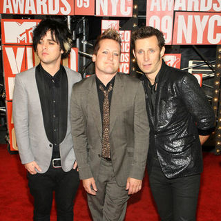 Green Day in 2009 MTV Video Music Awards - Arrivals