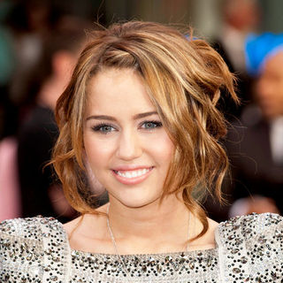 Miley Cyrus in "Hannah Montana: The Movie" UK Premiere - Arrivals