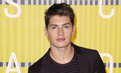 'Marvel's Runaways' Casts Gregg Sulkin and Five More as Main Characters