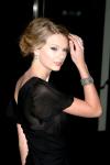 Taylor Swift: 'My Red Carpet Dress Weighed About 400 Pounds'