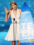 2011 Teen Choice Awards: Taylor Swift Leads Music Winner With Five Surfboards