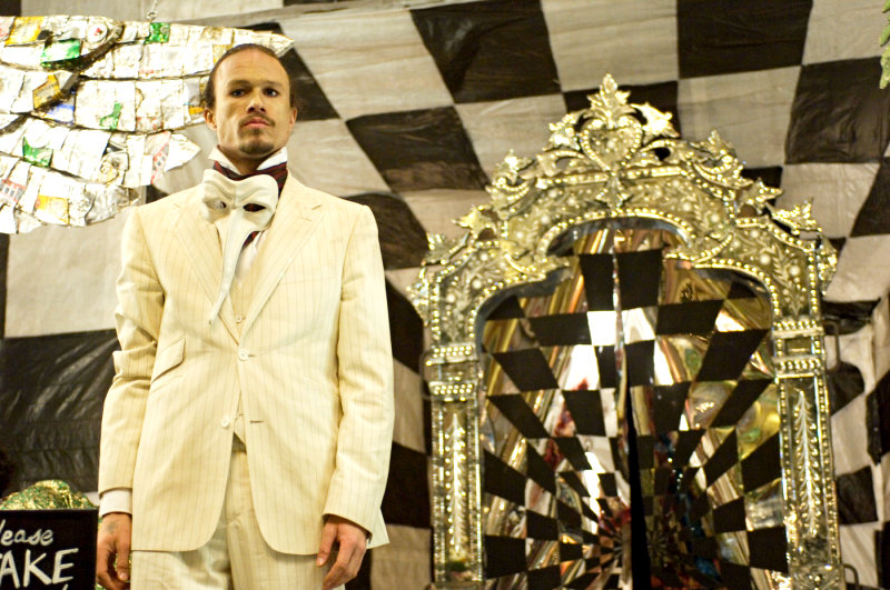 International Trailer for 'The Imaginarium of Doctor Parnassus'