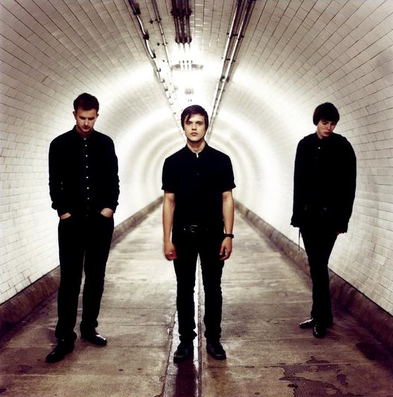 English Band White Lies Set to Open for Kings of Leon