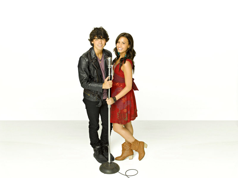 The sneak peek mostly compiles scenes from "Camp Rock 2: The Final Jam" 