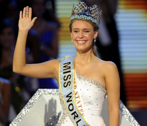 2010 Miss World Alexandria Mills Caught in Nude Photo Scandal