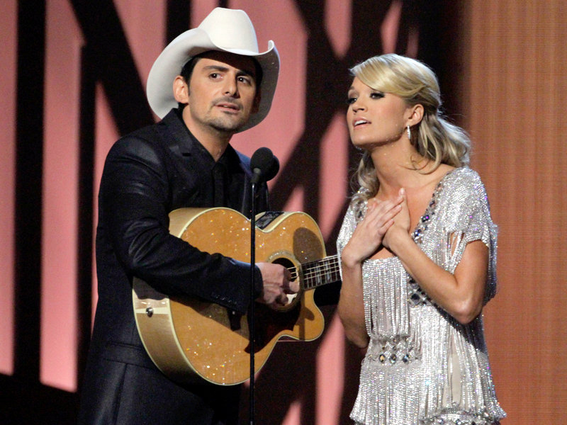 Brad Paisley Duet with Carrie Underwood   Remind Me