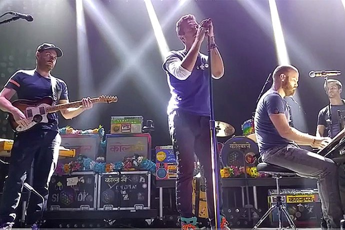 Video: Coldplay Covers John Lennon's 'Imagine' for Paris During L.A. Concert
