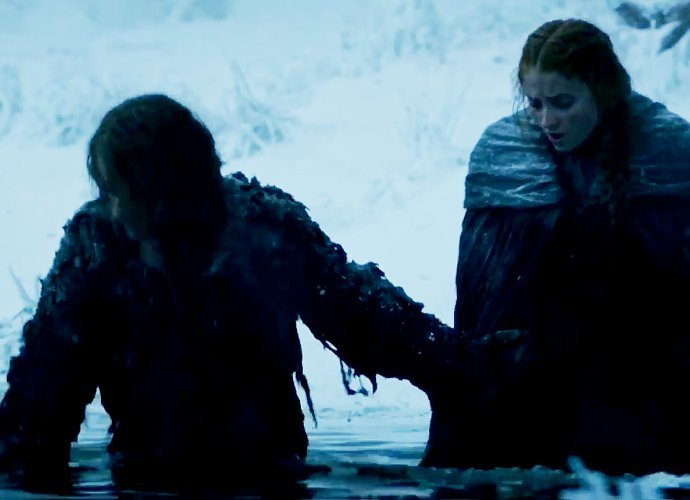 New 'Game of Thrones' Season 6 Clip Highlights Sansa and Theon's Escape