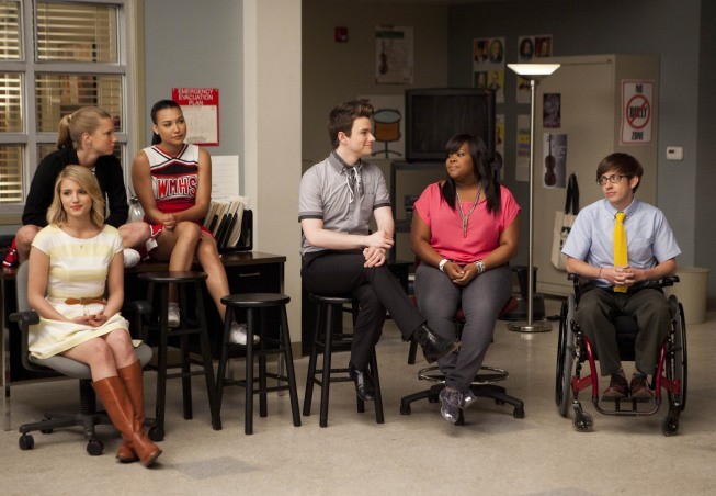 Glee Season 5 Episode 1 Characters Pod