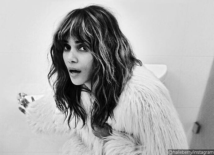 Halle Berry Drops Her Pants in Toilet Picture