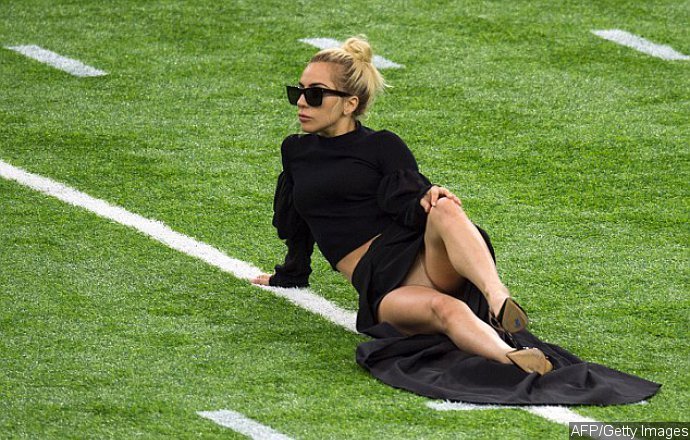 Did Lady Gaga Flash Super Bowl Audience Her Bare Crotch