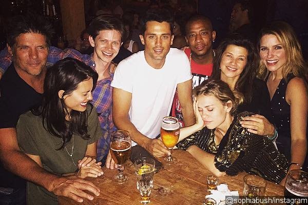 'One Tree Hill' Cast Share Pictures From Fun Reunion