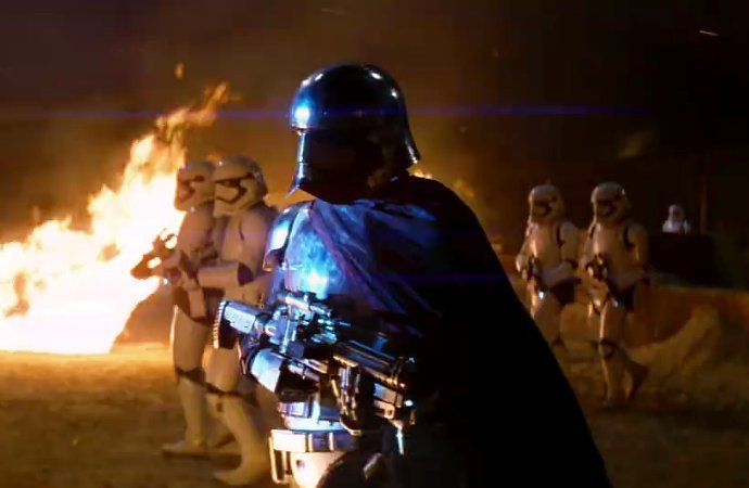 The Dark Side Rises in New 'Star Wars: The Force Awakens' TV Spot