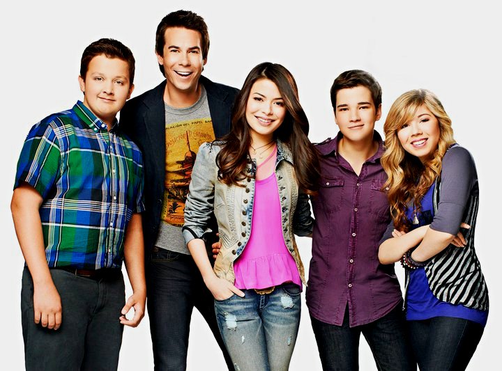 Nickelodeon Bosses Respond to 'iCarly' Smoking-Related Shirt