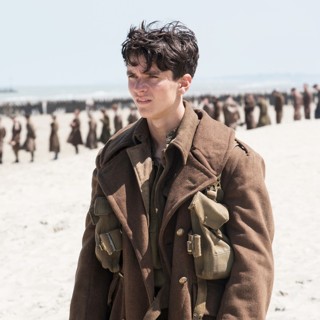 Fionn Whitehead stars as Tommy in Warner Bros. Pictures' Dunkirk (2017)