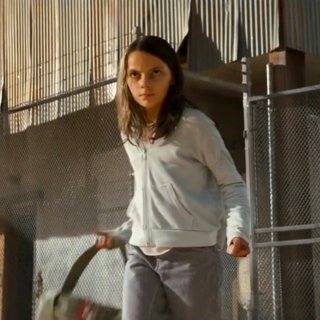 Dafne Keen Pictures with High Quality Photos