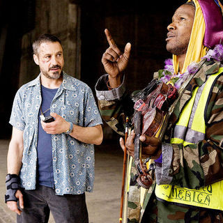 Robert Downey Jr. stars as Steve Lopez and Jamie Foxx stars as Nathaniel Ayers in DreamWorks' The Soloist (2009)