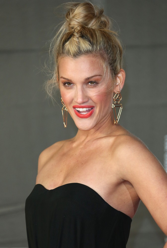 ashley roberts Picture 14 - The 2013 Brit Awards - Arrivals