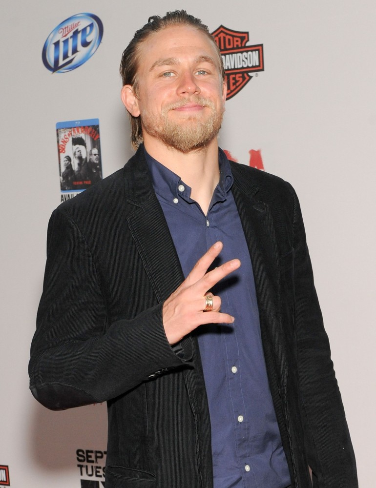 Charlie Hunnam Pics