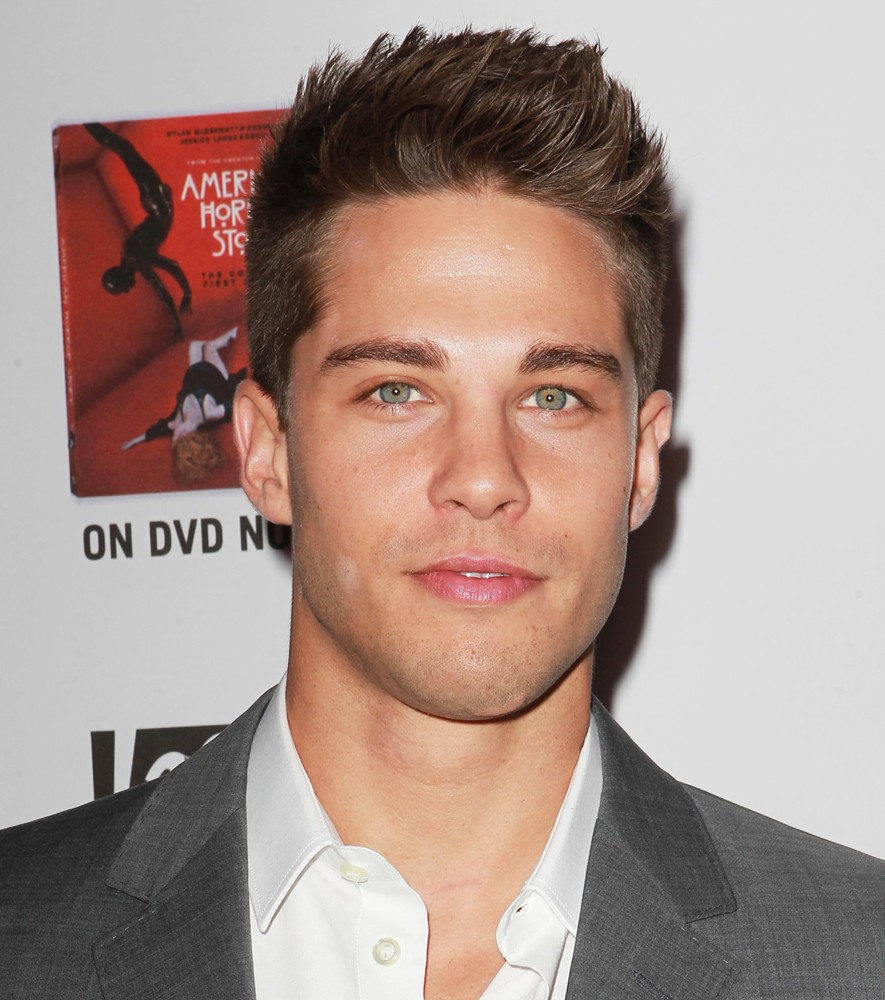 Dean Geyer Net Worth Net Worth Inspector