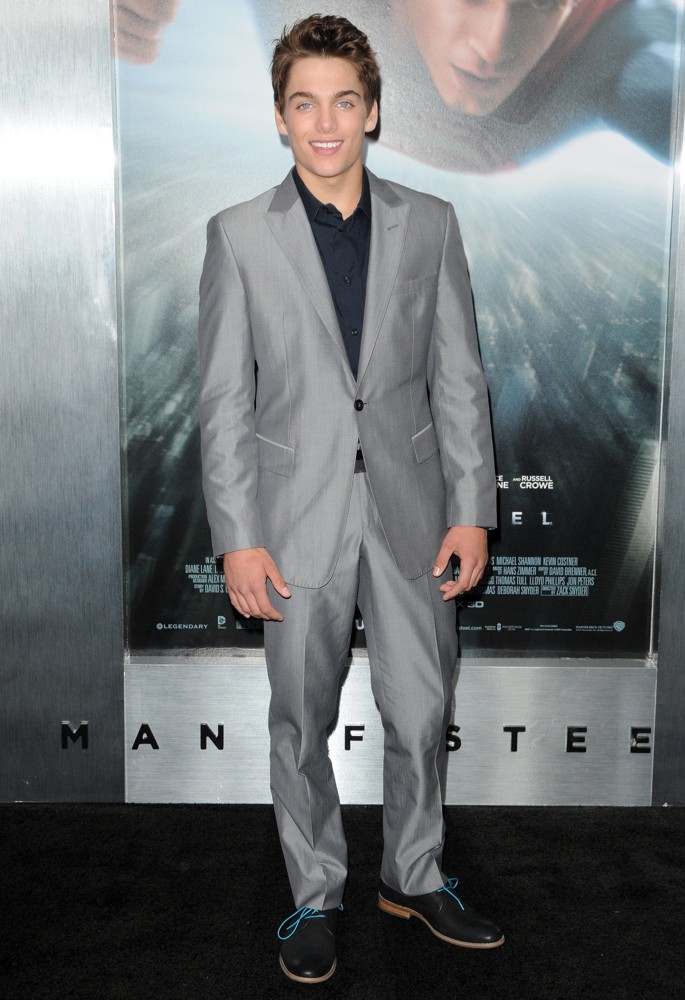 dylan-sprayberry-premiere-man-of-steel-0